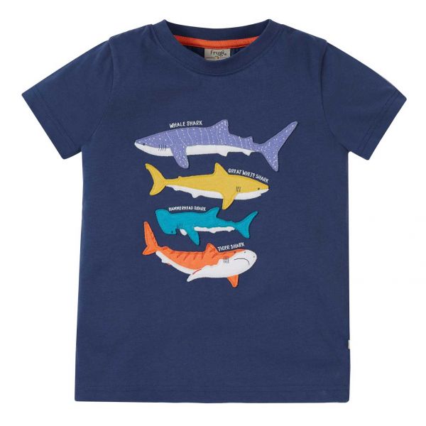 FRUGI - AVERY APPLIQUE T-SHIRT - KURZARM T- SHIRT - NAVY BLUE/SHARKS